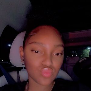 Meet your Posher, Lex